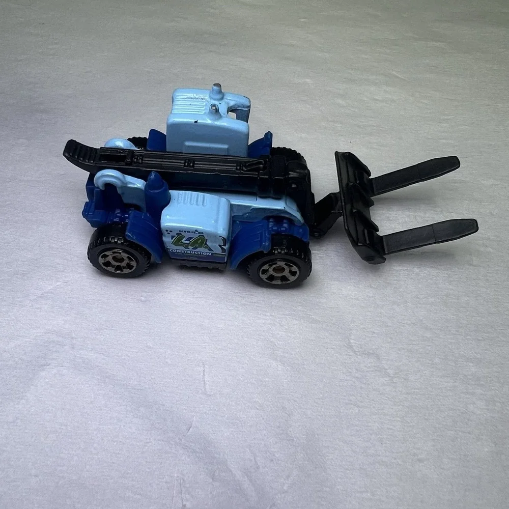 MATCHBOX LOAD LIFTER / CONSTRUCTION ROOFER FORKLIFT / TOW MOTOR GKK92 MB856